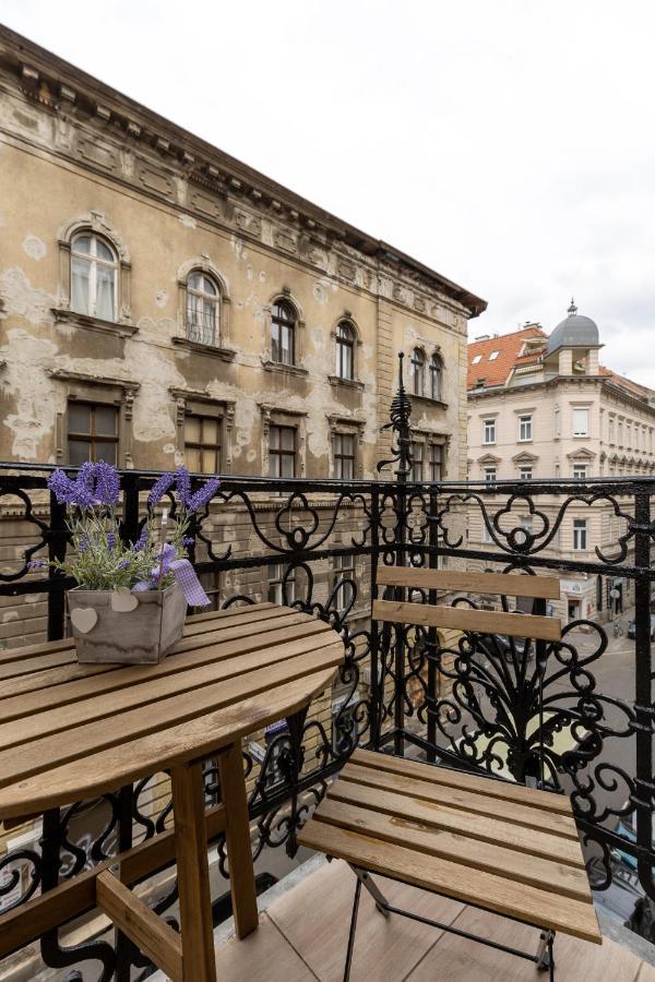 Csengery Deluxe Home With Balcony Budapest Ngoại thất bức ảnh